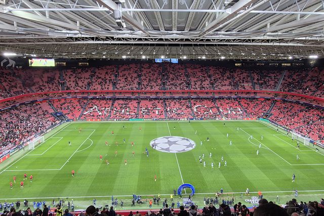 O Estádio de San Mamés a meia hora do início do Athletic Bilbao-Sporting