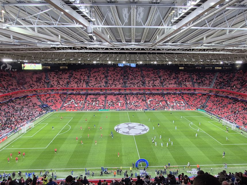 O Estádio de San Mamés a meia hora do início do Athletic Bilbao-Sporting
