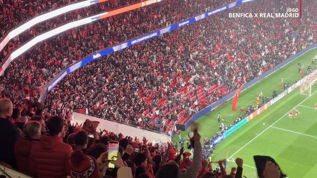 Festa do segundo golo do Benfica contra o Real Madrid