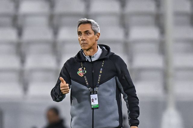 Paulo Sousa soma 8ª vitória consecutiva e reforça liderança