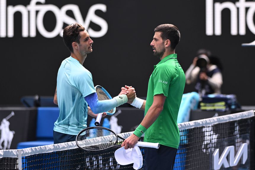 Musetti com Djokovic