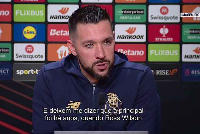 «Não posso negar que tive contactos com o Rangers no passado»