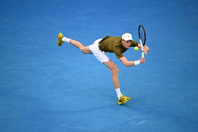 Sinner vence Shelton e continua em busca do 'tri' no Open da Austrália