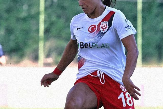 Experiência da internacional lusa na Turquia pode estar a chegar ao fim - Foto: Ana Dias/Instagram