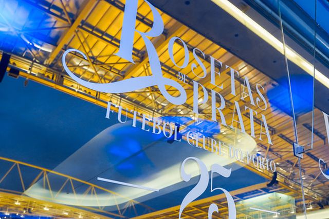 FC Porto entrega rosetas de prata a 18 e 19 de março