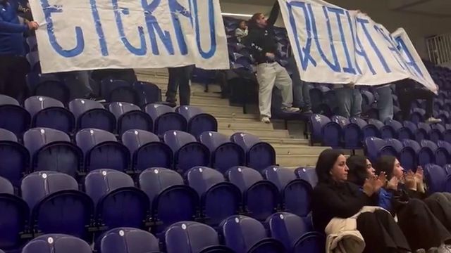 A homenagem a Alfredo Quintana antes do FC Porto-Celje