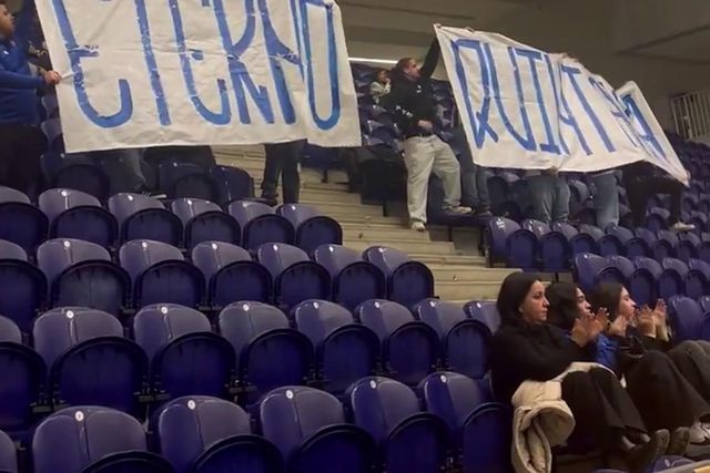 A homenagem a Alfredo Quintana antes do FC Porto-Celje