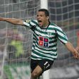 Derlei jogou no Sporting durante duas temporadas, aqui na imagem a festejar um dos golos que marcou de leão ao peito