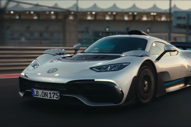 Haaland e amigo compram carro exclusivo da Mercedes por 3 milhões de euros