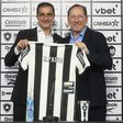 John Textor com Renato Paiva na apresentação do novo treinador do Botafogo (Foto: Vitor Silva/Botafogo)