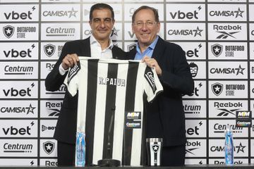 Textor chamou ao seu grupo Eagle Football porque «queria comprar o Benfica»