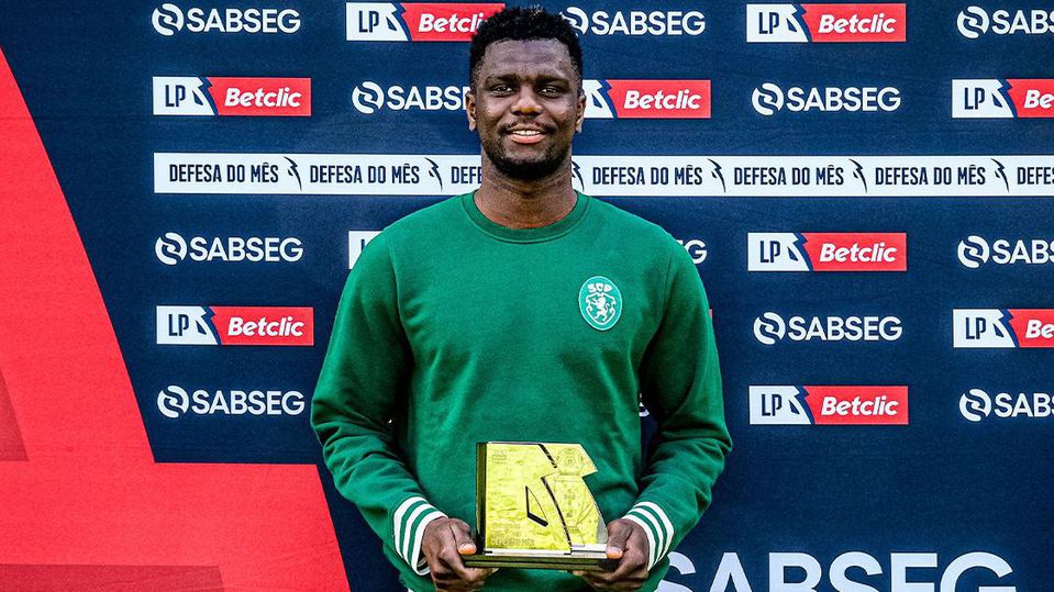Sporting: Diomande recebe prémio
