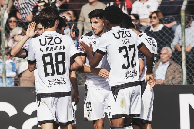 Jovens vitorianos em grande - Foto: Vitória SC