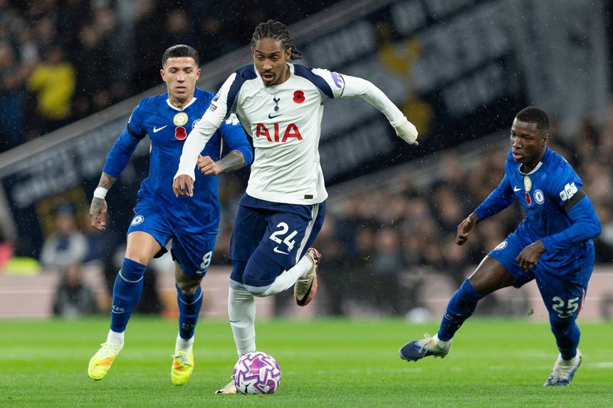 Chelsea e Tottenham entre os clubes desagradados com a UEFA