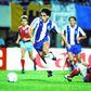 Paulo Futre a 'voar' na final da Taça dos Clubes Campeões Europeus, no Prater de Viena, entre FC Porto e Bayern, em 1987, quando atingiu o ponto mais alto de carreira memorável - Foto: Imago