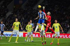 «Penálti não existe e comunicação do Benfica é tóxica»