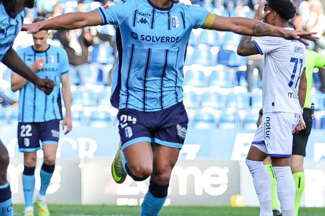 Morschel bisou na partida - Foto: FC Vizela