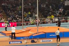 O salto que permitiu a Emmanouil Karalis tornar-se no segundo melhor da história no salto com vara