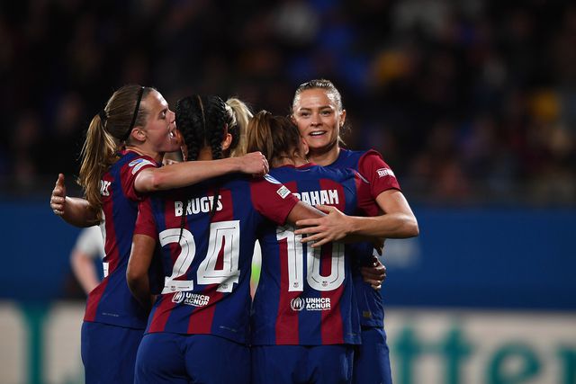 Barcelona confirma favoritismo e avança para as 'meias' da Liga dos Campeões