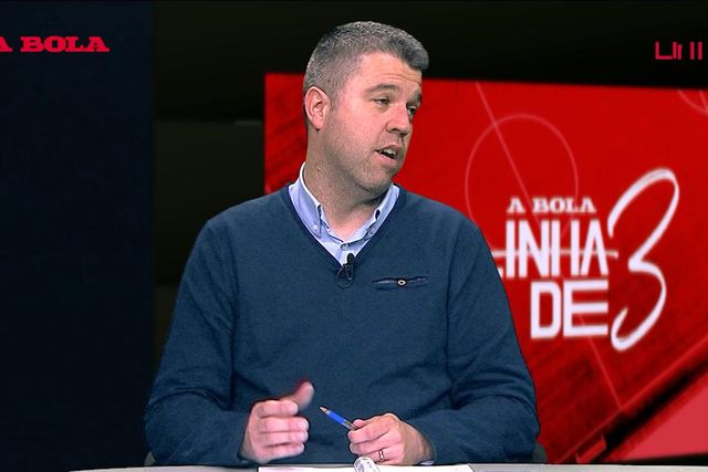 «Na teoria, o Sporting tem uma missão mais difícil do que o Benfica»