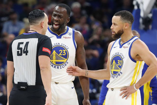 NBA: Draymond Green expulso, mas Warriors vencem Magic fora de casa (vídeos)
