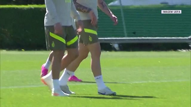 Mesmo estando suspenso, Tonali continua a treinar com o Newcastle