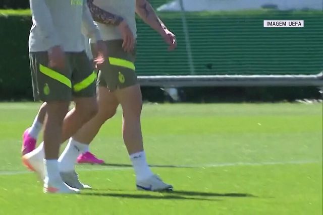 Mesmo estando suspenso, Tonali continua a treinar com o Newcastle