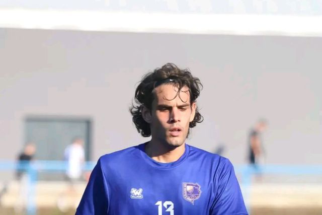 «Vivíamos 17 numa casa só, como migrantes»: futebolista choca a Eslovénia