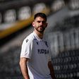 Mercado: Nélson Oliveira renova com o V. Guimarães até junho de 2026