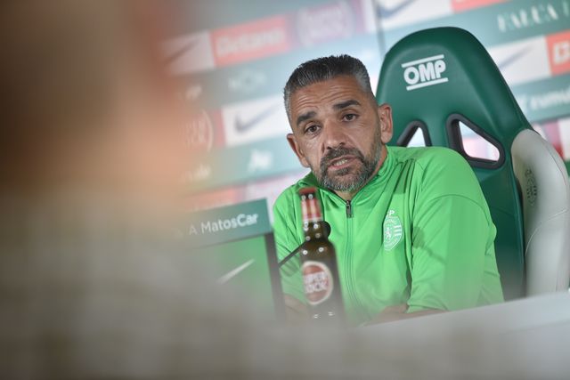 Rui Borges fez a antevisão ao jogo com o Santa Clara na Academica de Alcochete