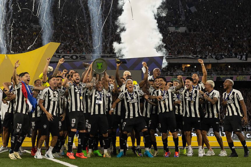 Botafogo a festejar a conquista do Brasileirão 2024