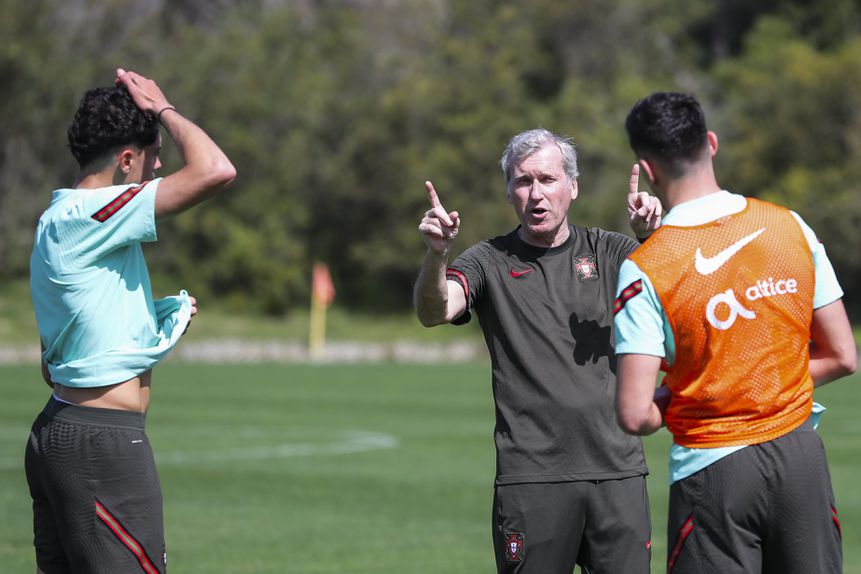 José Lima é o selecionador dos sub-17 - Foto: FPF