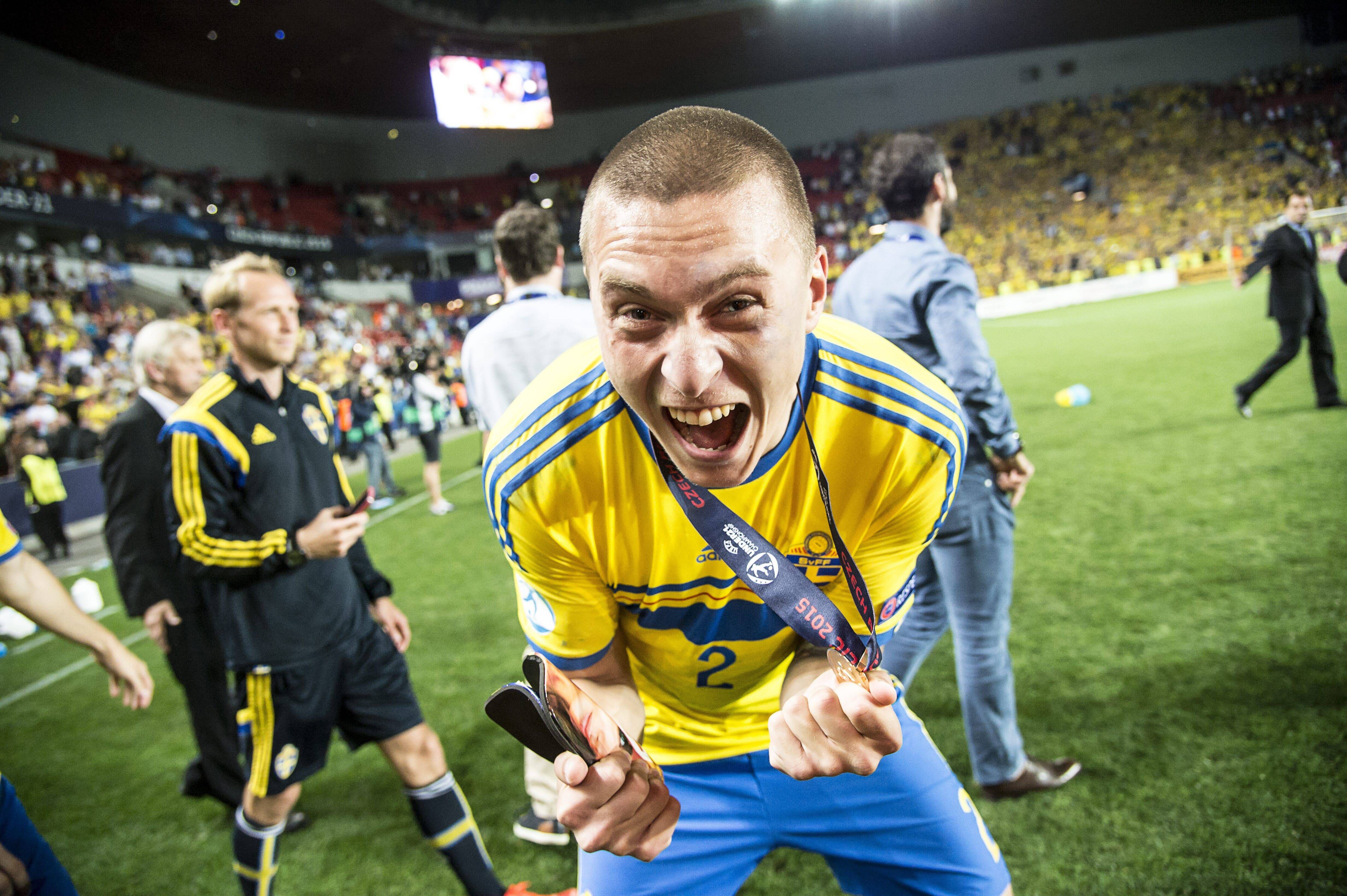 Lindelof (ex-Benfica) fazia parte da equipa da Suécia que bateu Portugal e venceu Euro sub-21 em 2015