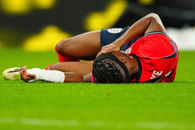 Noni Madueke lesionou-se no Inglaterra-Arsenal em Wembley