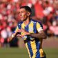 Di María a festejar golo pelo Rosario Central