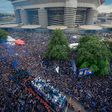 Milhares nas ruas de Milão para a festa do título do Inter