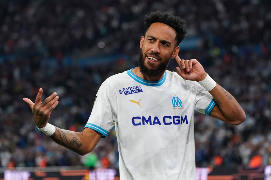 Pierre-Emerick Aubameyang faz da velocidade uma das suas armas, aos... 36 anos - Foto: IMAGO