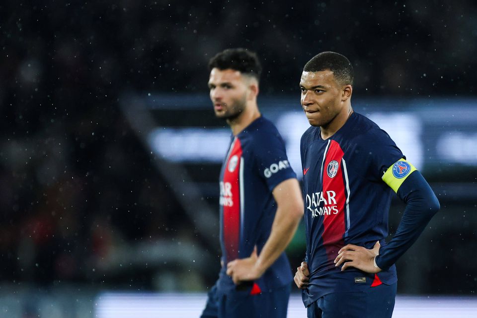 Lyon vence Mónaco e PSG é campeão!