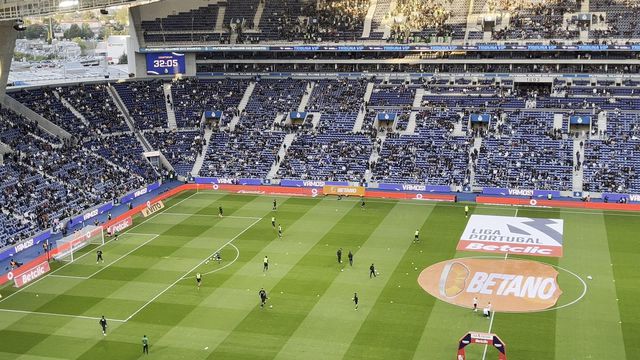 Gyokeres é suplente: o aquecimento dos leões no Dragão