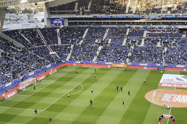 Gyokeres é suplente: o aquecimento dos leões no Dragão