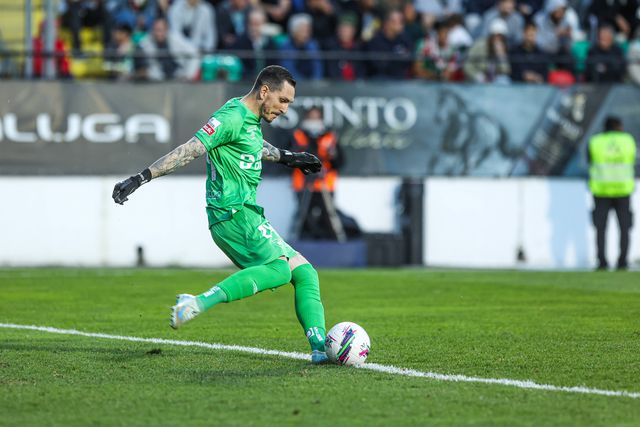 Estrela da Amadora: ‘clean sheet’ de João Costa no reencontro com o dragão