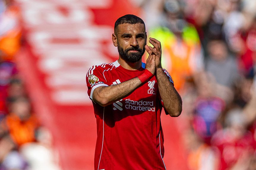 Salah sai de campo emocionado (IMAGO)