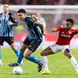 Viery, 21 anos, central canhoto do Grêmio, está na lista de potenciais reforços do Benfica — Foto: IMAGO