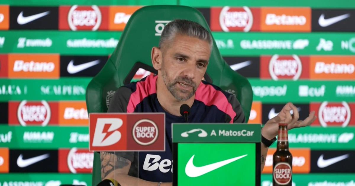 «O adepto diz para pôr o Manel, eu ponho e o adepto diz que que devia ...