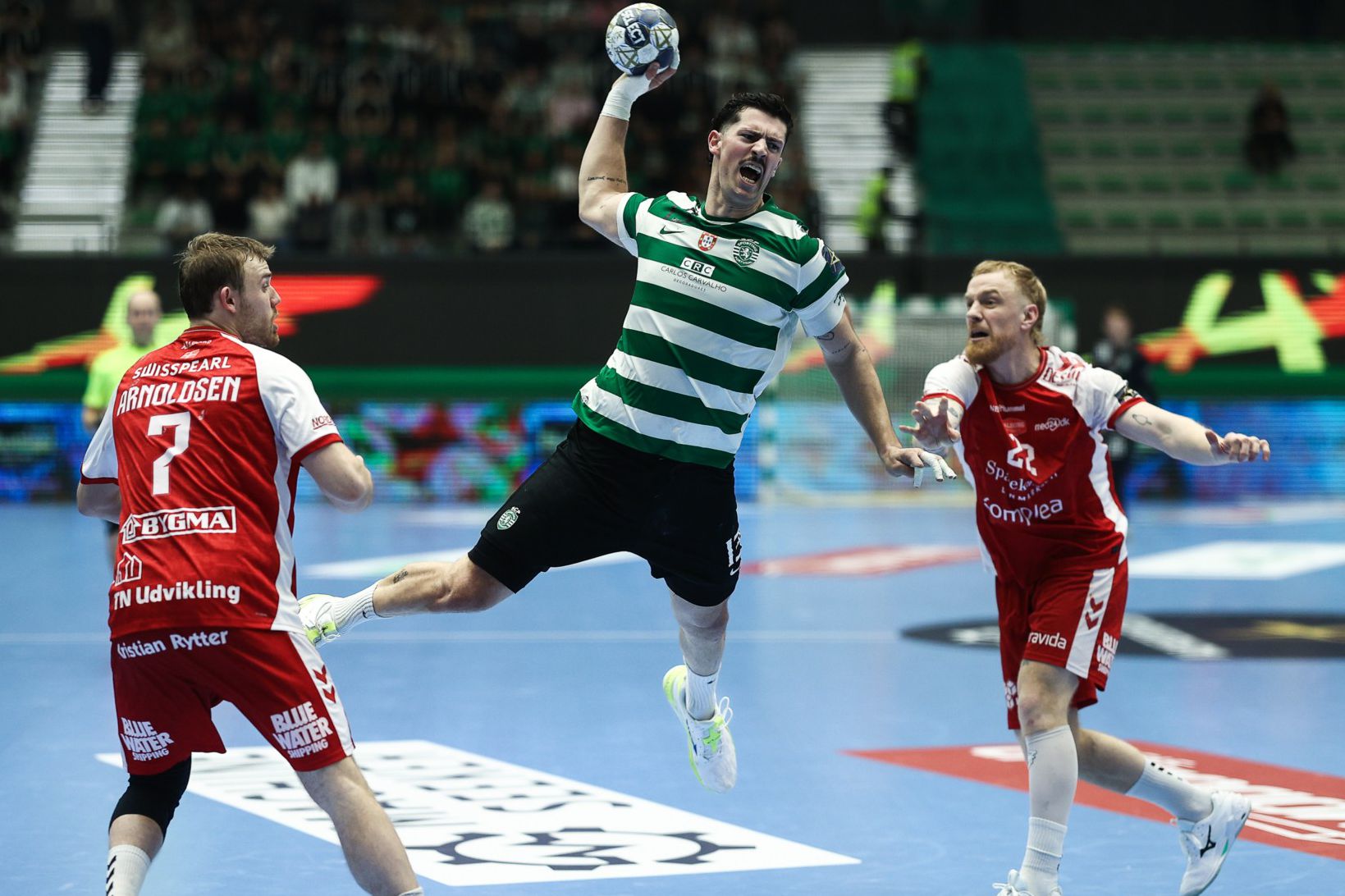 Salvador Salvador, capitão do Sporting, não atira a toalha ao chão e acredita que os leões podem chegar a Colónia. Foto Sporting