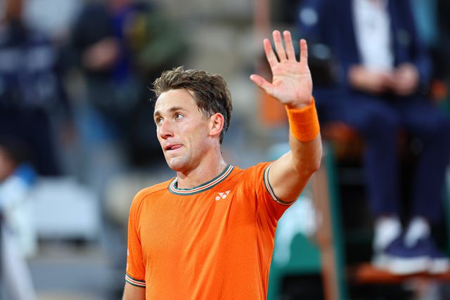 Casper Ruud vinga derrota do pai... quase 30 anos depois!