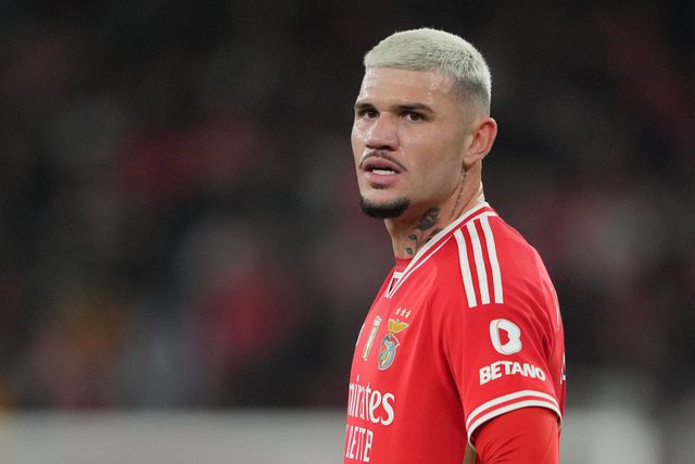 «Se não for para ser titular chegou a altura de libertar Morato»