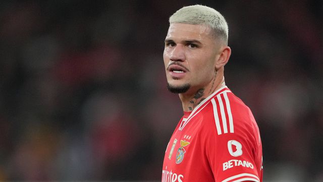 «Se não for para ser titular chegou a altura de libertar Morato»