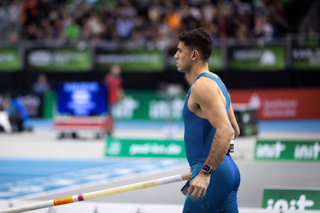 Paris 2024: campeão olímpico do salto com vara excluído por doping