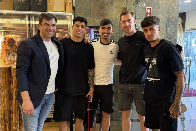 Quatro 'proscritos' por Conceição juntos: «Fotografia demasiado pequena para tanto talento junto»